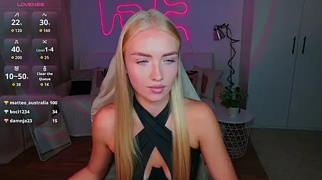 Chat XXX en directo de TessaGrays