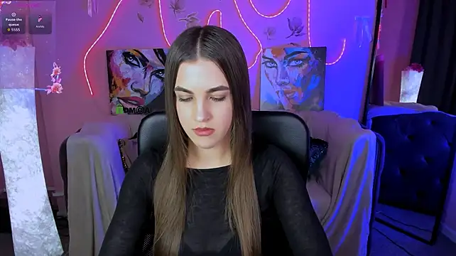 lina_fox12 Adlı Modelin Canlı XXX Sohbeti