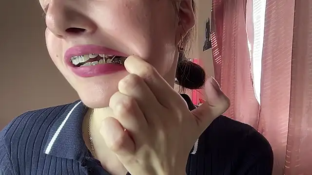 JanellHousen's Live XXX Chat