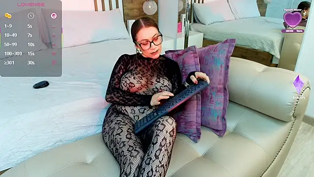 LucianaWainN লাইভ XXX চ্যাট
