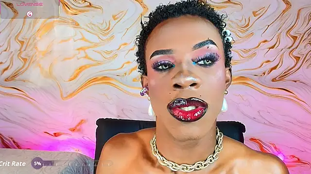 EbonyHansNight Show in webcam