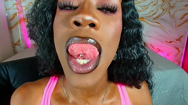 EbonyHansNight's Webcam Show