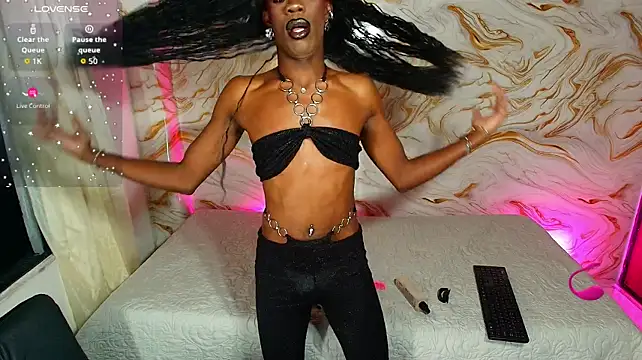 הופעת וובקאם של EbonyHansNight