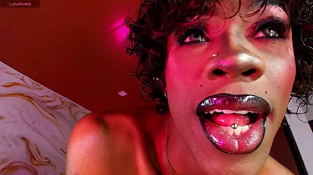 EbonyHansNight Webcamshow