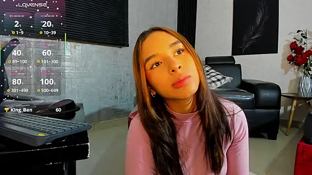 Luciaoregon's Live XXX Chat