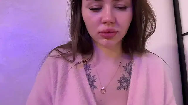 AlmaryKim Pertunjukan Webcam