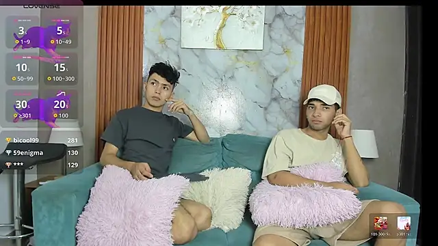 VERY_HOT_GUYS Webcam-Show