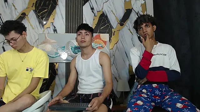 VERY_HOT_GUYS Adlı Modelin Web Kamerası Şovu