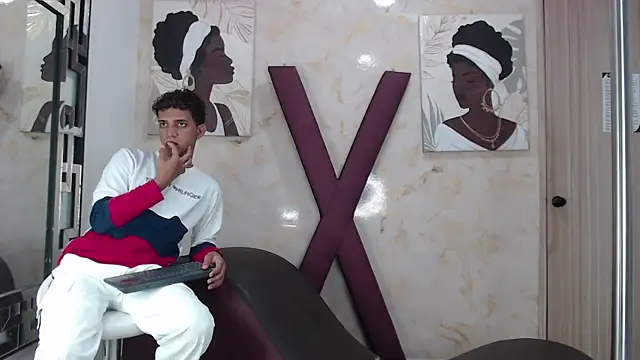 Webkamerová show VERY_HOT_GUYS