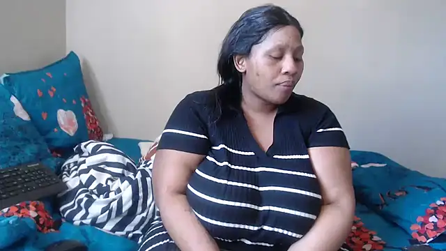 PIXIEBITCHXXX26 – Live XXX-chat
