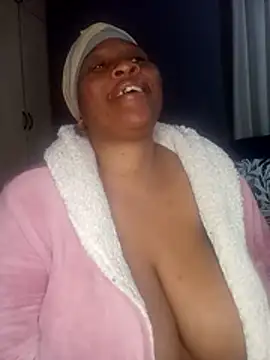 PIXIEBITCHXXX26's Live XXX Chat