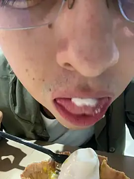 Liam_Moss Pertunjukan Webcam