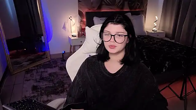 MileyRood Show in webcam
