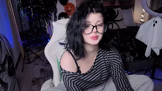 MileyRood's Webcam Show