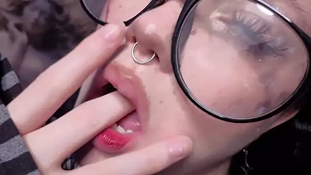 MileyRood's Webcam Show