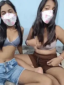 Virgin_Girlss Adlı Modelin Web Kamerası Şovu