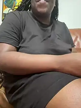 nanaisbackk's Live XXX Chat