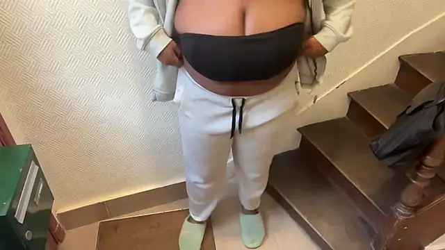 عرض كام nanaisbackk