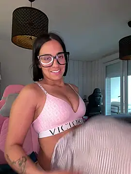 LaPetiteKim – Live XXX-chat