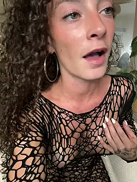 Martyca_Beee XXX чат на живо