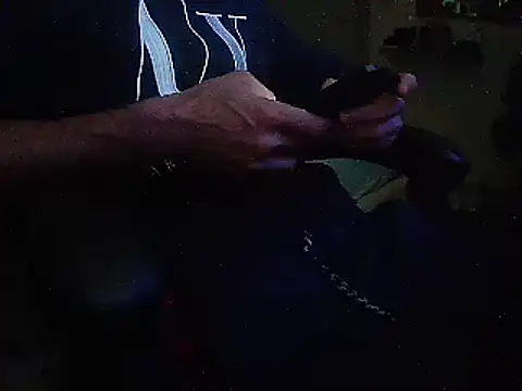 Badboy863 Show in webcam