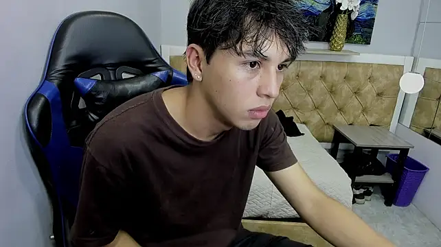 StiwenTwink Show Webcam