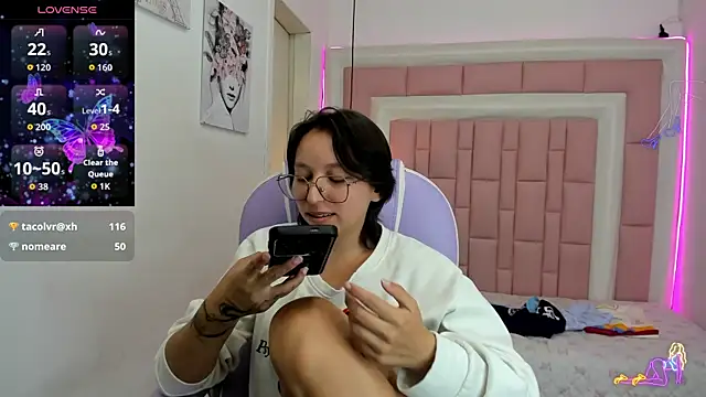 Chatroom XXX en direct de Klaret_Toy
