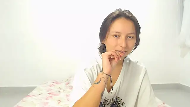 Klaret_Toy Chat XXX in diretta