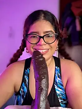 Chat +18 de Solaangel_ ao vivo