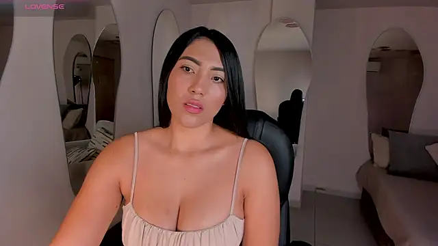 NatalieLewis Live XXX Chat