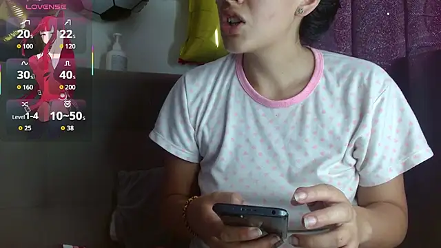 JuliethaFox's Webcam Show