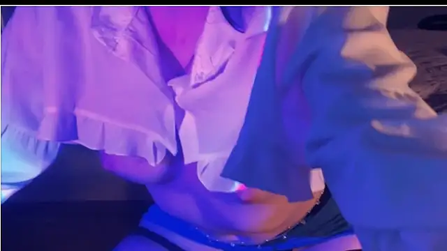 عرض كام Lizzywine