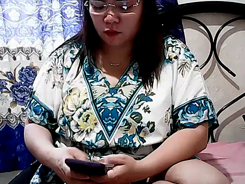 HornyPussie69 라이브 XXX 채팅