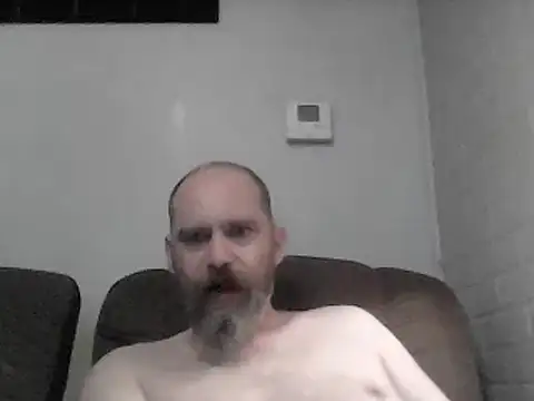 crazyheratic8 Show in webcam