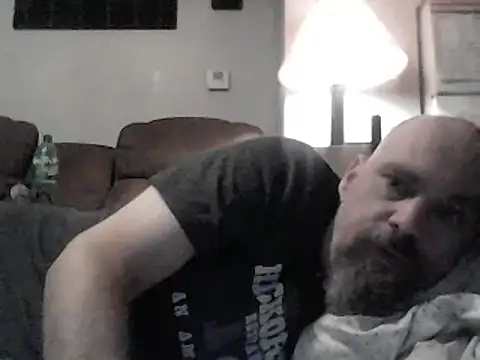 crazyheratic8 Show in webcam