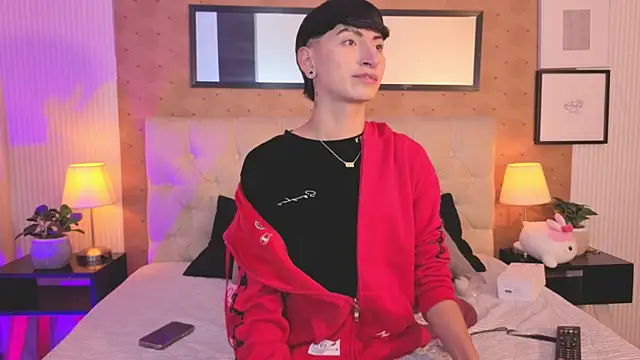 slim_tian Adlı Modelin Web Kamerası Şovu