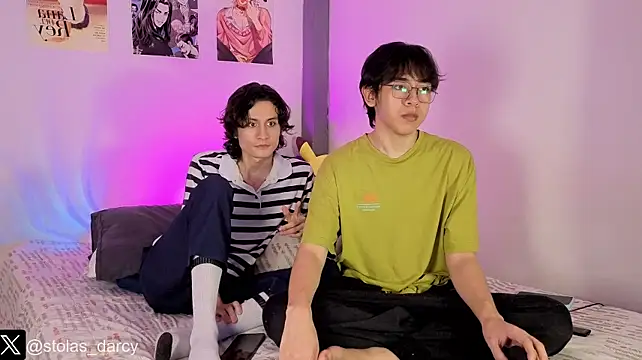 عرض كام Darcy_and_Stolas