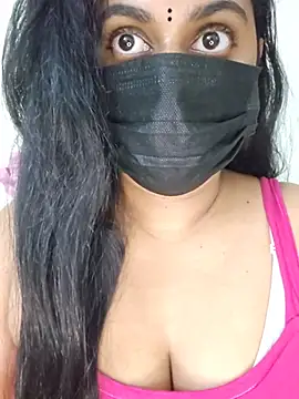 Show de Preethi_cutie22 na webcam