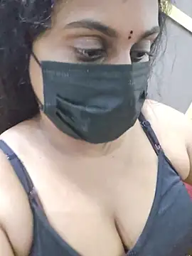 Preethi_cutie22 Adlı Modelin Canlı XXX Sohbeti
