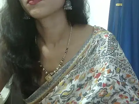 Laila_Cute Шоу с уебкамера