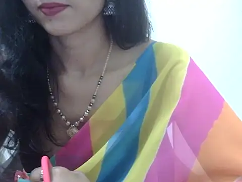 Laila_Cute: διαδικτυακό σόου στην κάμερα