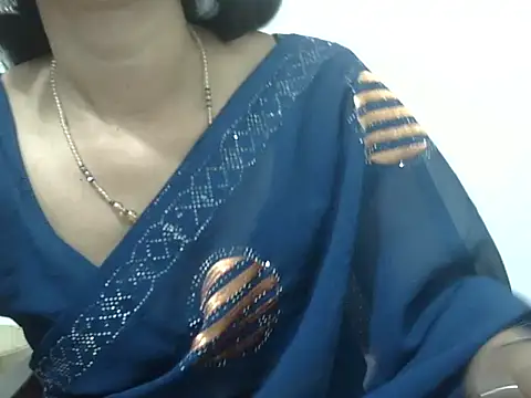 Laila_Cute Show in webcam
