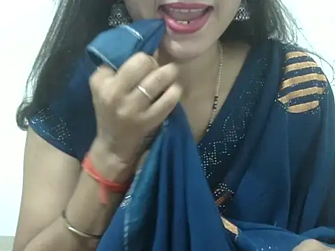 Laila_Cute Show Webcam