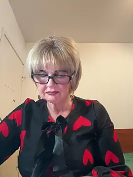 AngelBlonda Show in webcam