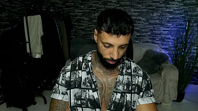 MasculineGuy99 Webcam Show