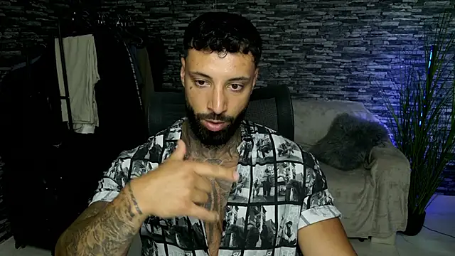 MasculineGuy99 在線直播表演