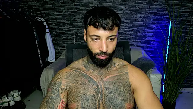 MasculineGuy99 Adlı Modelin Web Kamerası Şovu