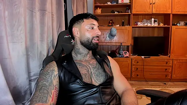 MasculineGuy99 Webcam show