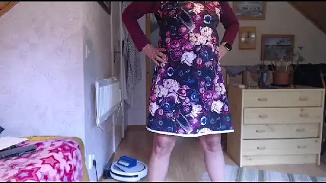 Nikole111 Show in webcam