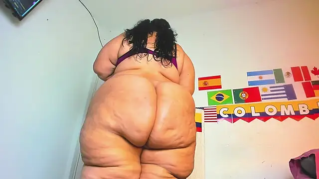 BBW_LATIN_BIGASSS' Live XXX Chat